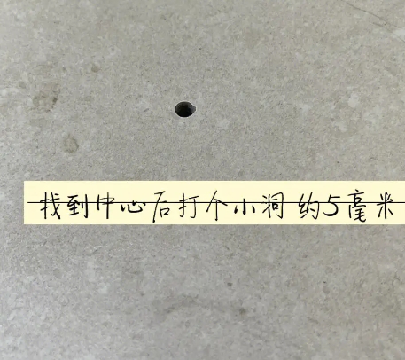 曲沃瓷砖空鼓维修公司专业解答在瓷砖铺贴过程中，如果砂料搅拌不均匀，将会带来以下问题